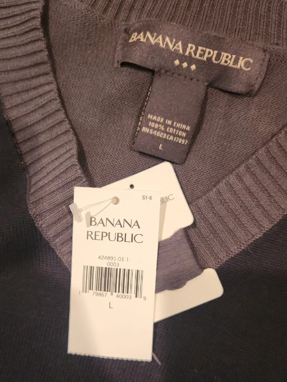 Banana Republic Men's Charcoal V-Neck Argyle Sweater - Gray & Black